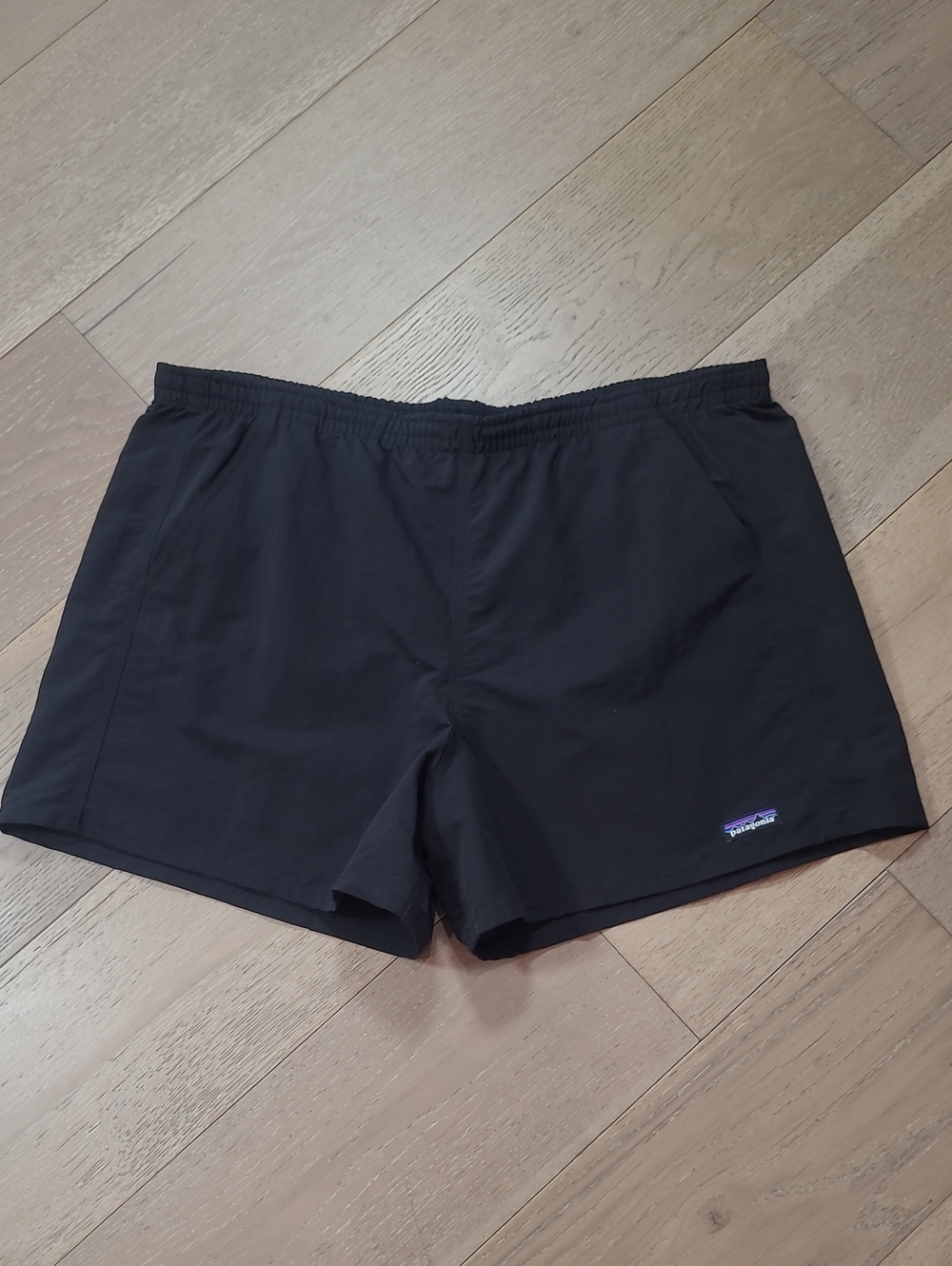 Patagonia Shorts Men's sz XL Black Baggies 4" Shorts Vintage Patagonia